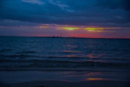 stunning-evening-at-st-kilda-beach-melbourne-australia-28