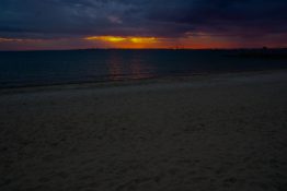 stunning-evening-at-st-kilda-beach-melbourne-australia-20