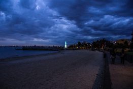 stunning-evening-at-st-kilda-beach-melbourne-australia-32