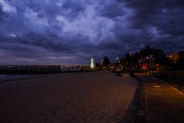 stunning-evening-at-st-kilda-beach-melbourne-australia-45